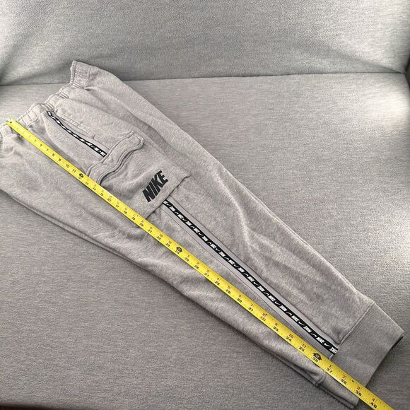 NIKE SPORTSWEAR - Men's Size XXL Gray Athletic Repeat Fleece Cargo Jogger Pants - Picture 11 of 13